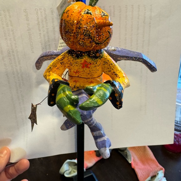 HOUSE OF HATTEN DENISE CALLA SUNFLOWERS HALLOWEEN.  Three Flying Pumpkins. Rare! - Picture 5 of 16